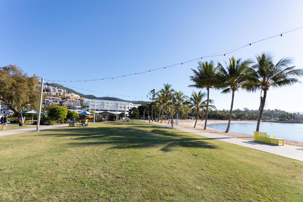 Mandalay Escape, Seclusion & Serenity With A Pool Airlie Beach Buitenkant foto