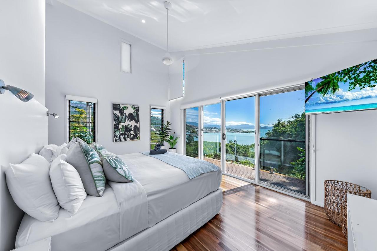 Mandalay Escape, Seclusion & Serenity With A Pool Airlie Beach Buitenkant foto