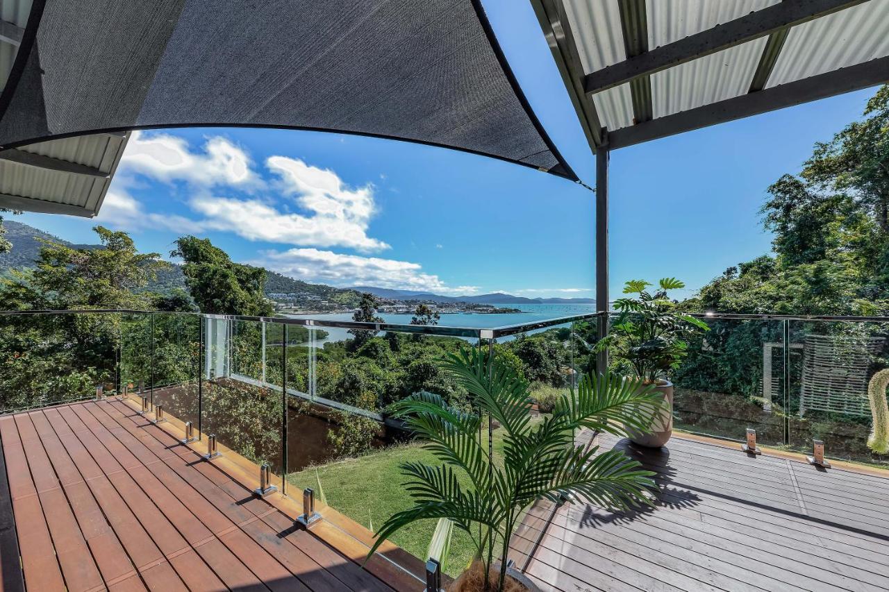 Mandalay Escape, Seclusion & Serenity With A Pool Airlie Beach Buitenkant foto