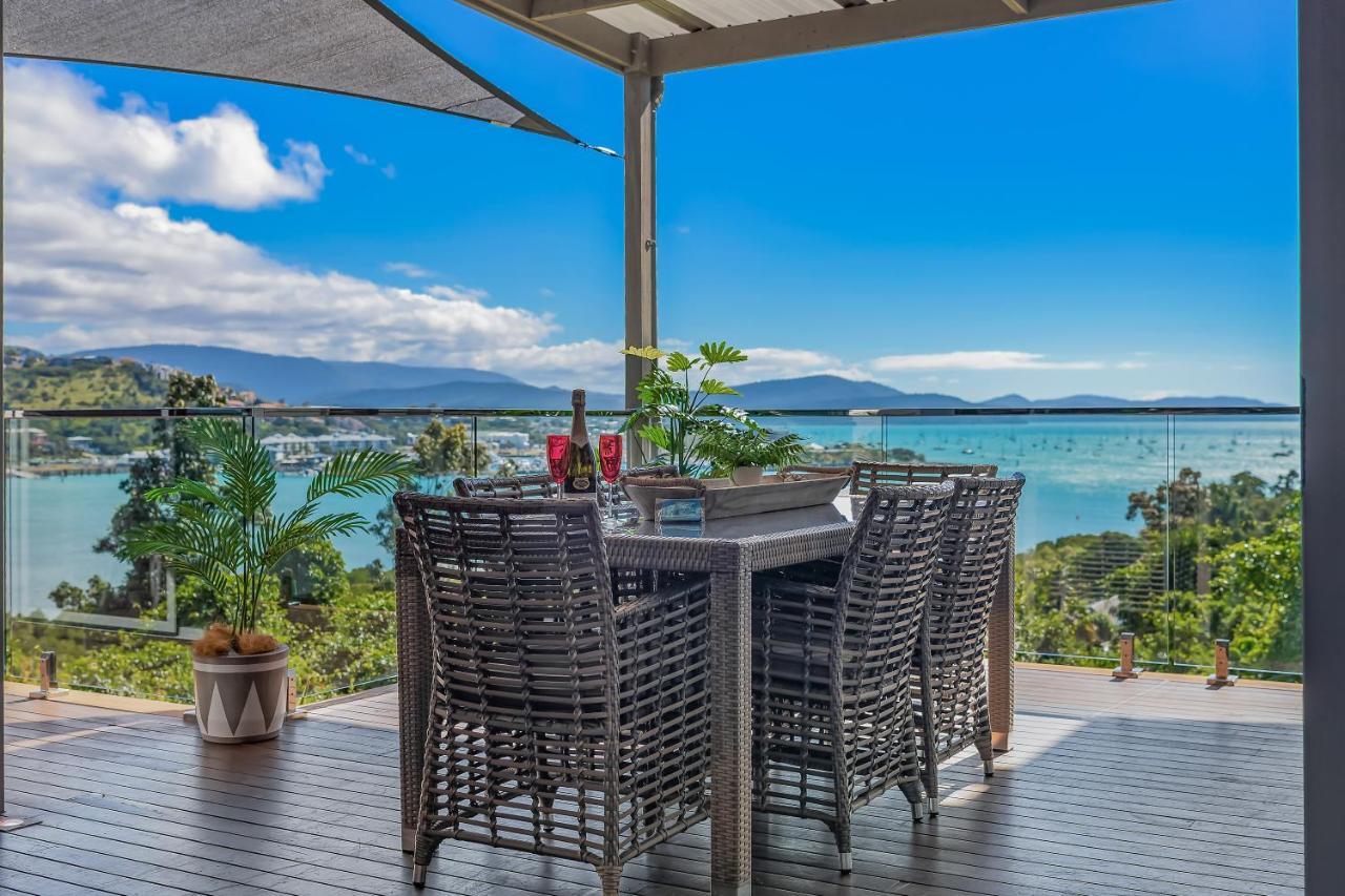 Mandalay Escape, Seclusion & Serenity With A Pool Airlie Beach Buitenkant foto