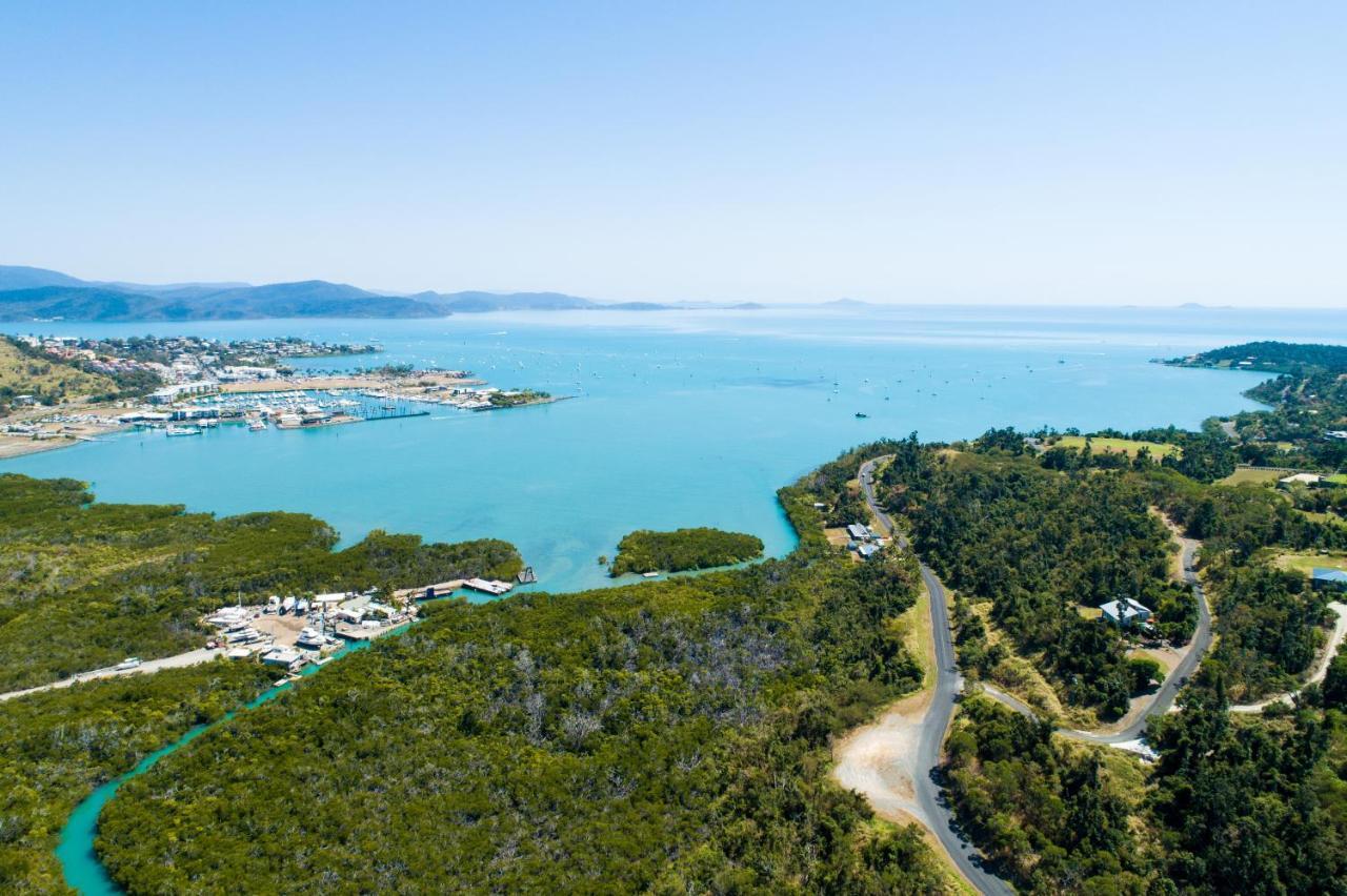 Mandalay Escape, Seclusion & Serenity With A Pool Airlie Beach Buitenkant foto